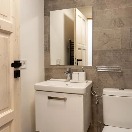 Lesovna Hotel Pec pod Sněžkou