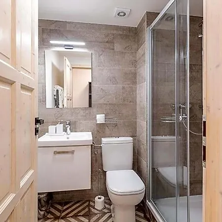 Lesovna Hotel Pec pod Sněžkou