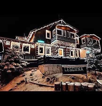 Lesovna فندق
